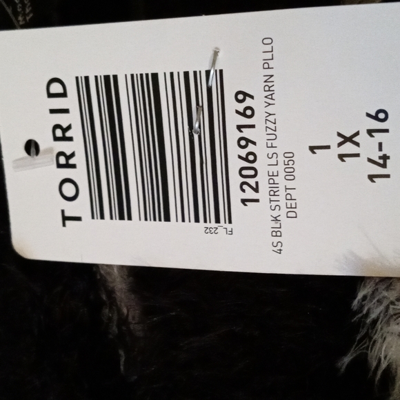 Black stripe long sleeve duzy yarn - Picture 4 of 4